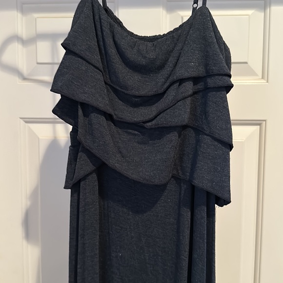 New with tags, blue maxi dress size M - Picture 2 of 2